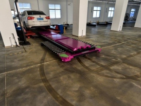 機(jī)器人立體停車設(shè)備